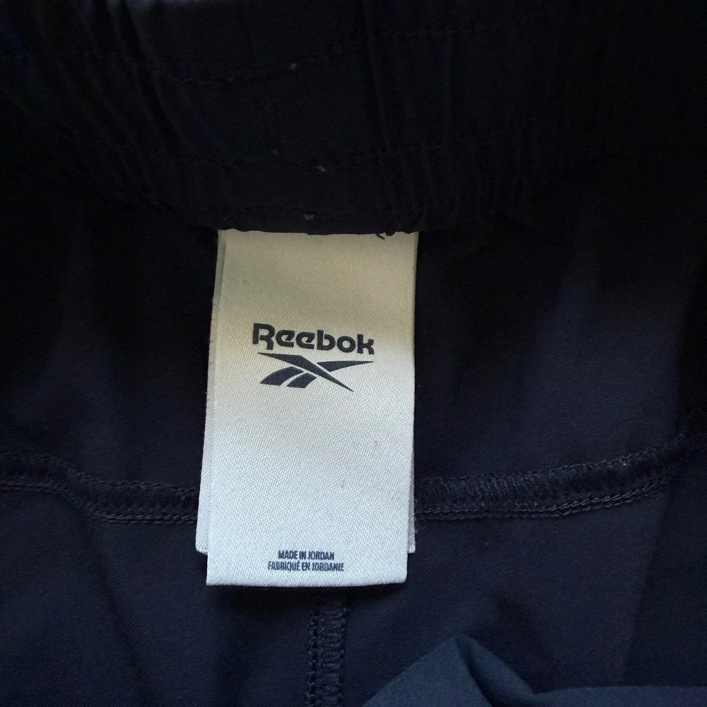 Reebok Mens Navy Blue Athletic Training Gym Shorts Large REECYCLED Drawstring